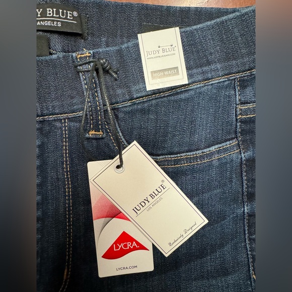 NWT Judy Blue Pull On Bermuda Shorts Dark Wash High Rise Size Small Stretch - Picture 12 of 14